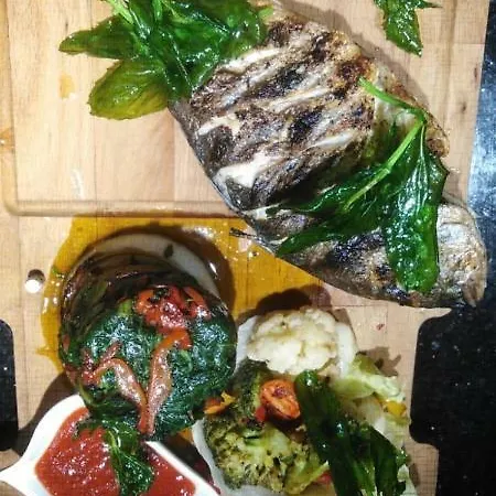 호텔 Ferman Imperial Night Club Restaurant 케메르